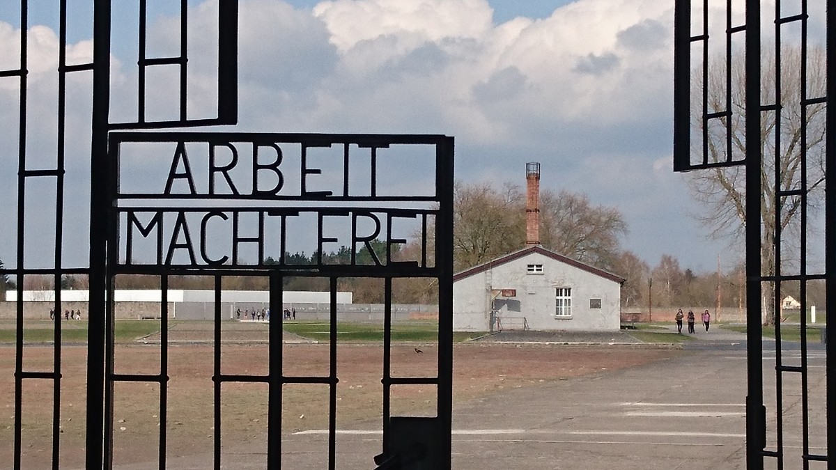 Reflexionando en el campo de Sachsenhausen